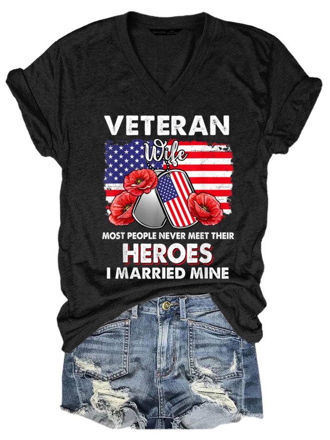 Veteran wife some people never meet their heroes veteran day Regular Fit Letter Cotton Blends Short Sleeve T-Shirt