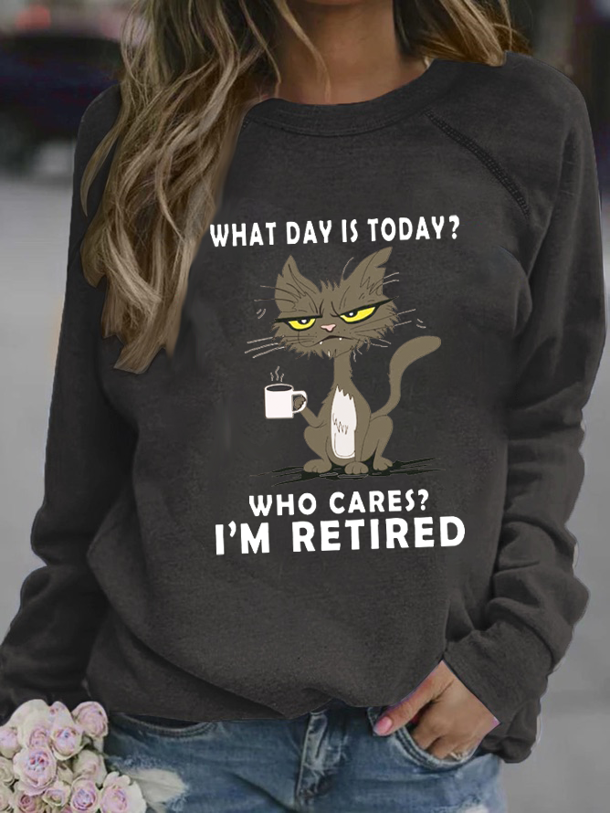 Women's Who Cares I'm Retired Funny Cat Crew Neck Casual Sweatshirt
