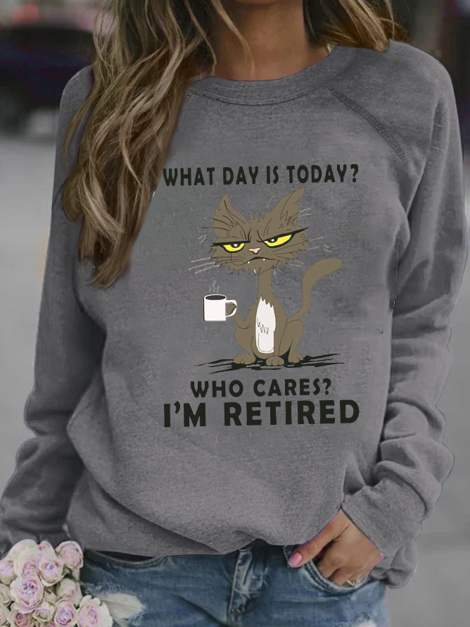 Women's Who Cares I'm Retired Funny Cat Crew Neck Casual Sweatshirt