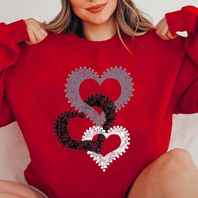 Heart/Cordate Casual Cotton-Blend Crew Neck Sweatshirt